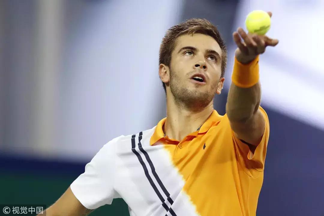 一笑倾城！22岁丘里奇打进大师杯决赛！这颗95后新星包你路转粉