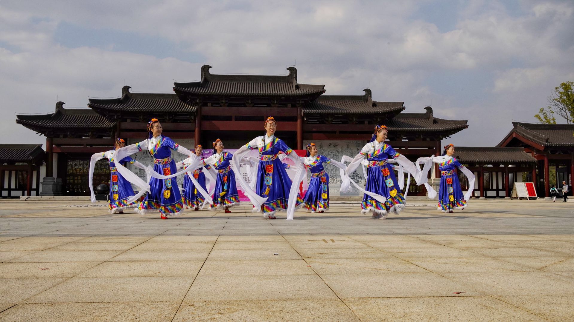 鑸炴灄楂樻墜瀵规墦,鑸炴灄楂樻墜杩囨嫑闆嗛敠