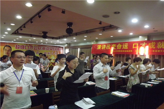 面试时自我介绍怎么说才是最好,单招面试自我介绍范文推荐