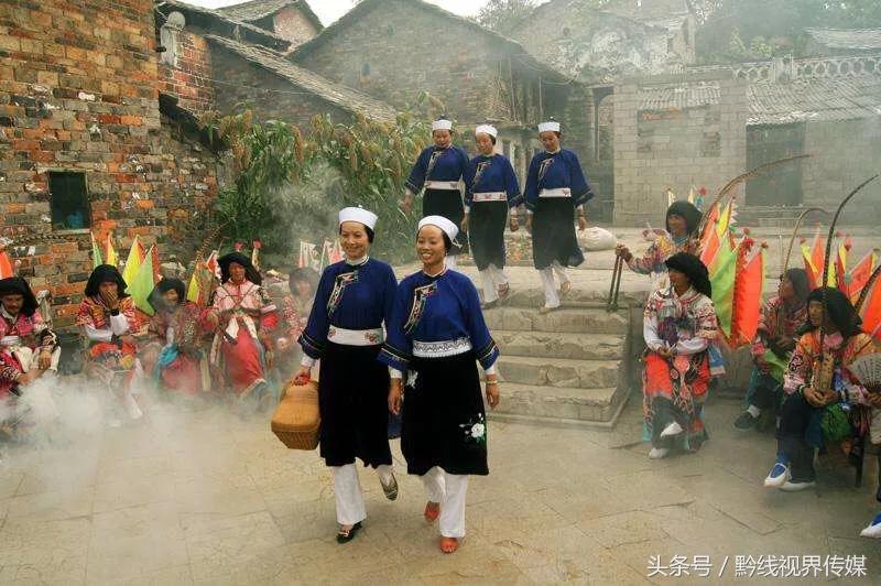 2018黄果树·山里江南杯中国汽车拉力锦标赛吹响赛前集结号