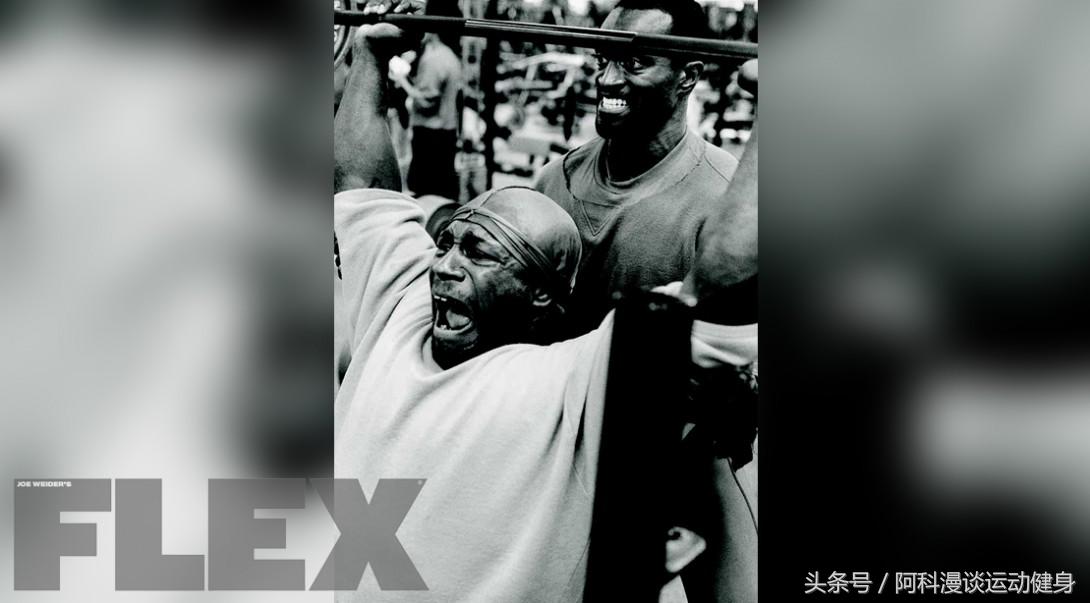 健身初学者怎么选训练模式,健身合理搭配训练