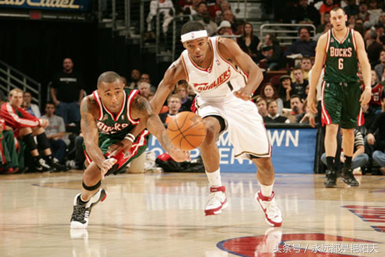 老农们不爱看篮球，足球……（诗歌）