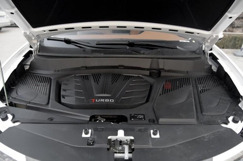 16年3万公里的东南DX7和11年8万公里的现代IX35，7万多适合哪款车