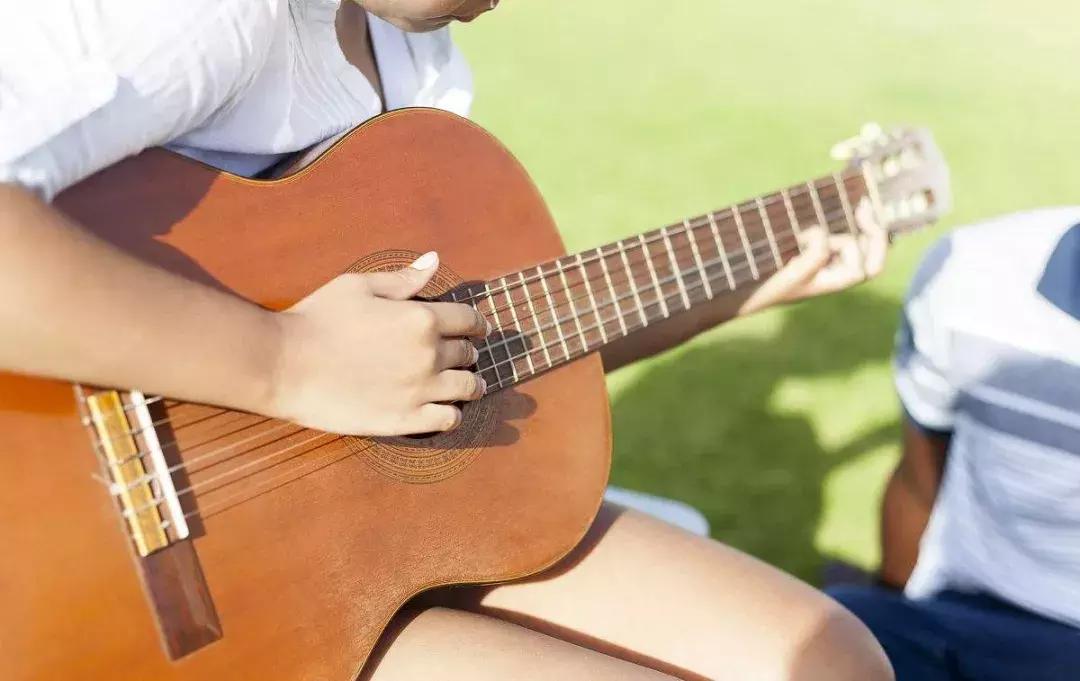 长点小姿势！如何拥有一把精致的“小吉”