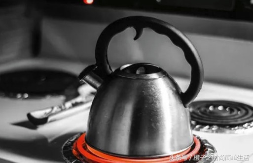 床上螨虫多身上会出红点点吗,螨虫自然死亡时间