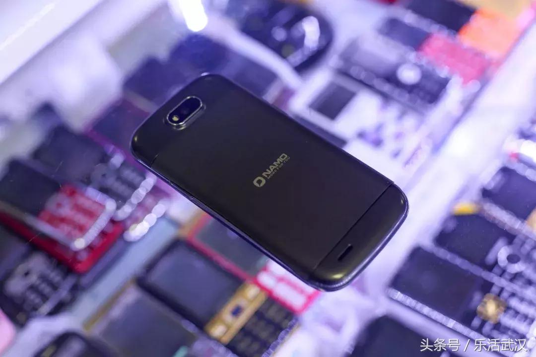 你还记得第一部手机吗,你还记得你人生第一部手机吗