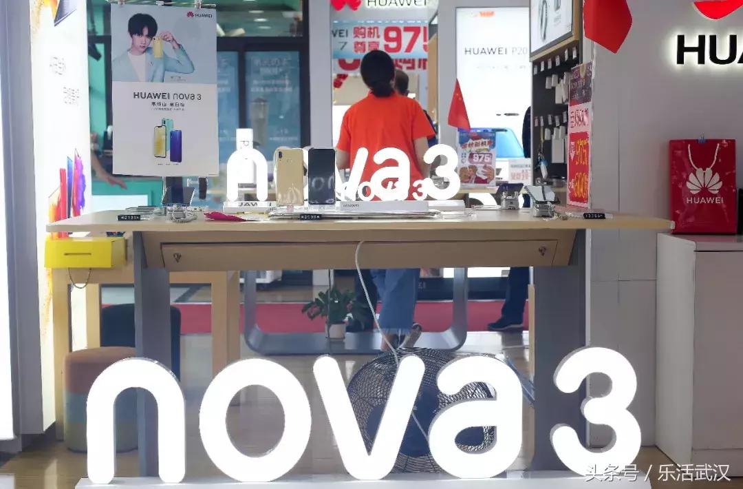 你还记得第一部手机吗,你还记得你人生第一部手机吗