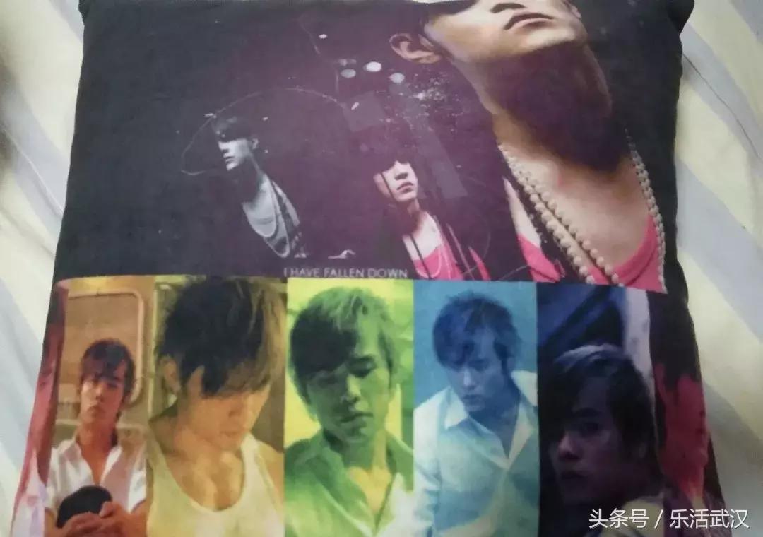 你还记得第一部手机吗,你还记得你人生第一部手机吗