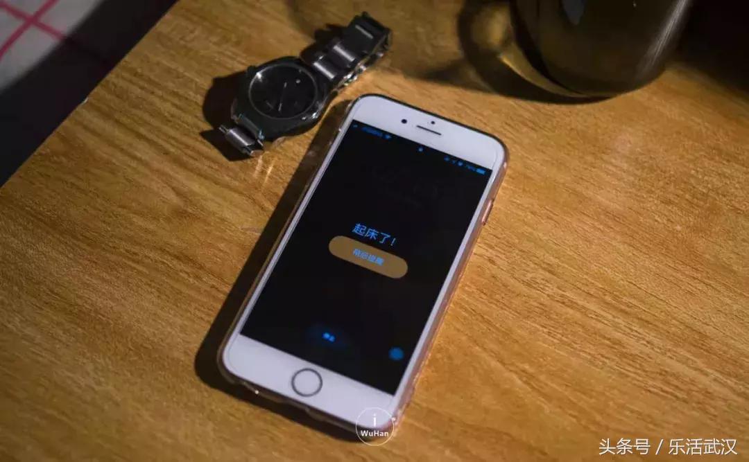 你还记得第一部手机吗,你还记得你人生第一部手机吗