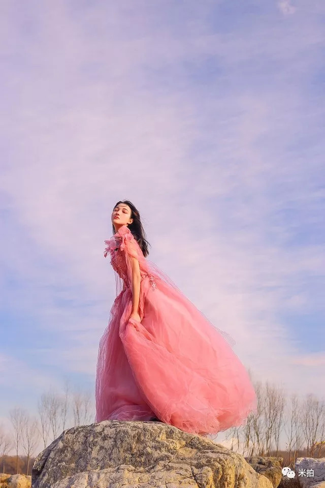 男摄影师为何网购女装上瘾?贵圈真乱?无情的真相让我掉下眼泪