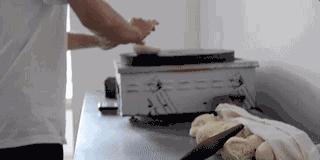 第一次到西安吃肉夹馍,如何伪装成老杆?