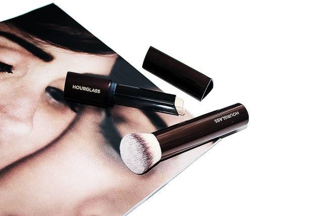 大油皮粉底液测试不卡粉,大油皮粉底液测评视频