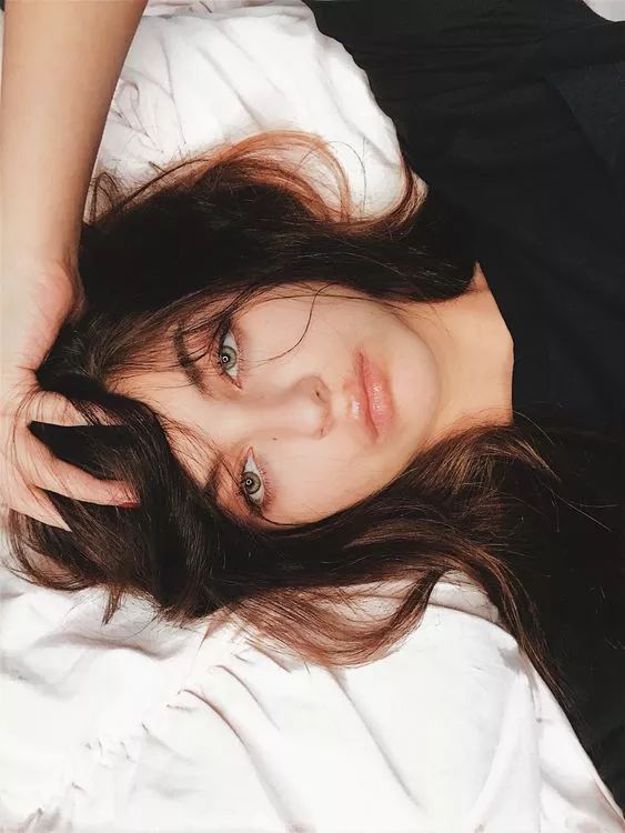 就算抢到了脱销的黑科技卷发棒又怎样？也拯救不了你的一头糟发！