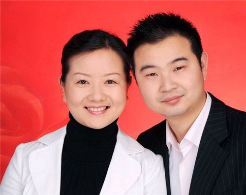 结婚证件照片有什么要求,结婚证照片拍照姿势有要求吗