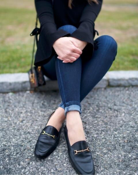 小黑鞋小白鞋名牌,小黑鞋超好看