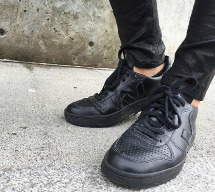 小黑鞋小白鞋名牌,小黑鞋超好看