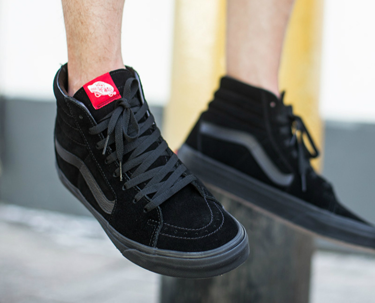 小黑鞋小白鞋名牌,小黑鞋超好看