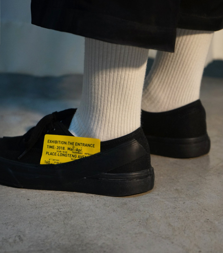 小黑鞋小白鞋名牌,小黑鞋超好看