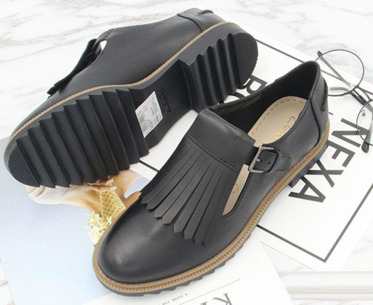 小黑鞋小白鞋名牌,小黑鞋超好看