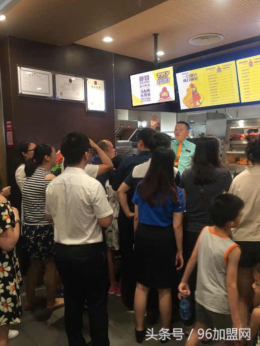 今年开业，短短3个月，468家加盟，小鸡迷鸡排到底有何魅力？