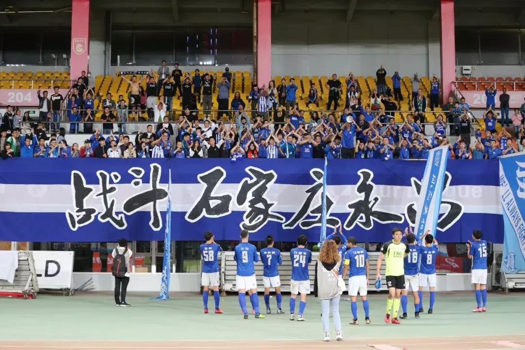 中甲球迷助威震撼视频,2023中甲助威