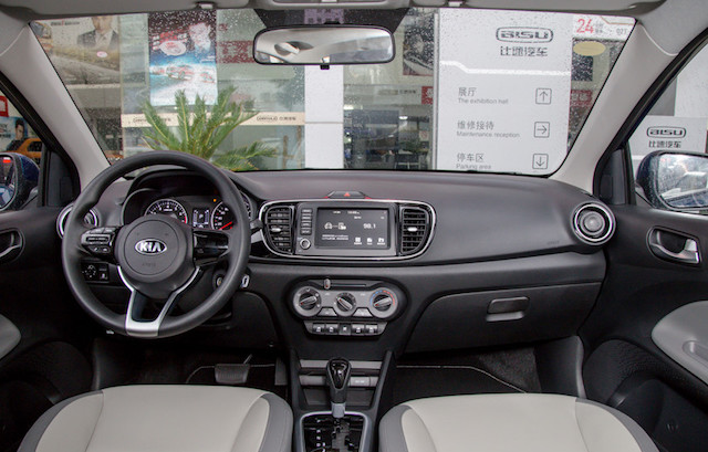 这几款合资车型值得考虑,这几款合资两厢车又降价