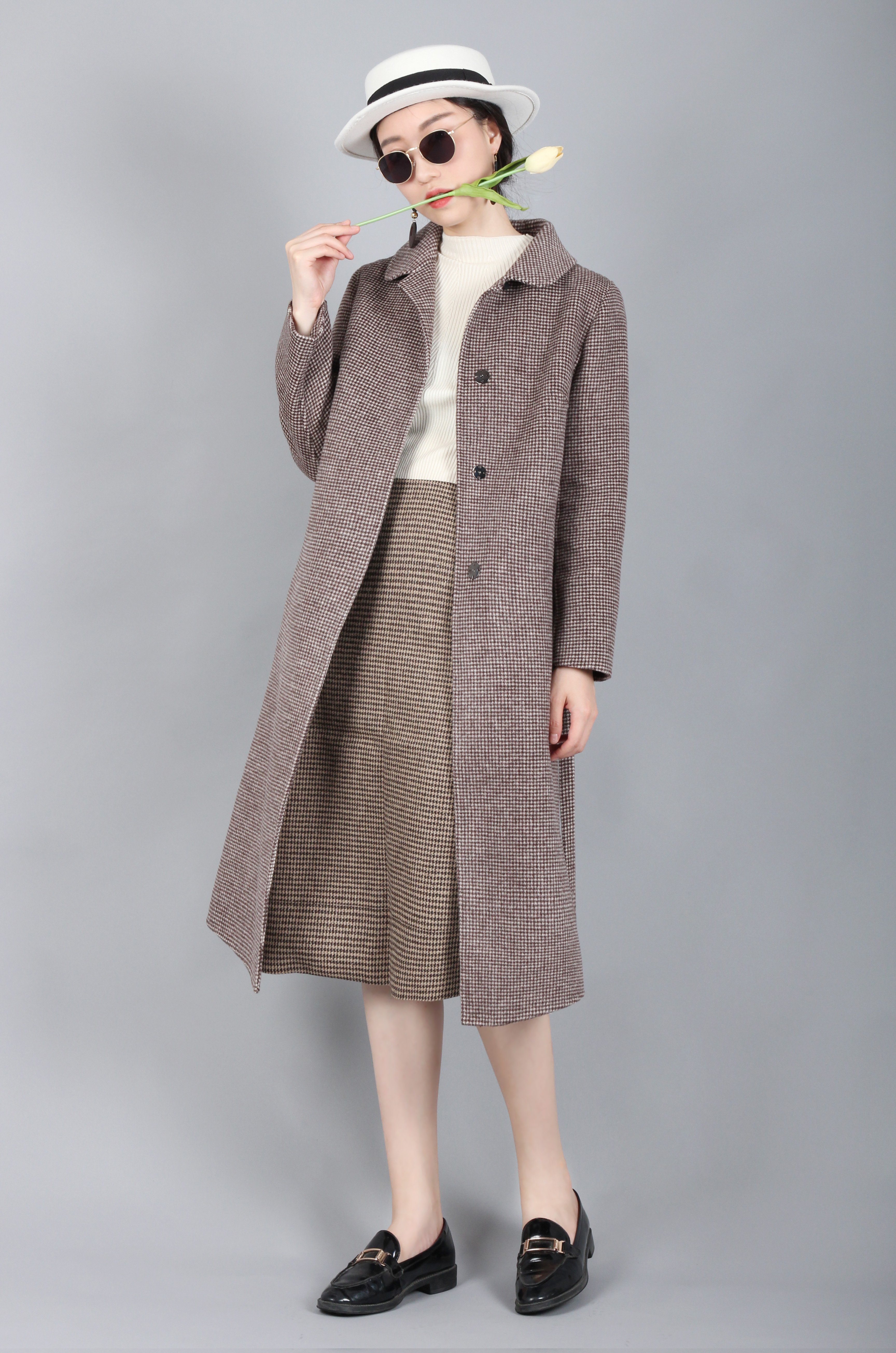 小心白白花了冤枉钱!双面羊绒呢大衣里含大量锦纶,显得超高档!