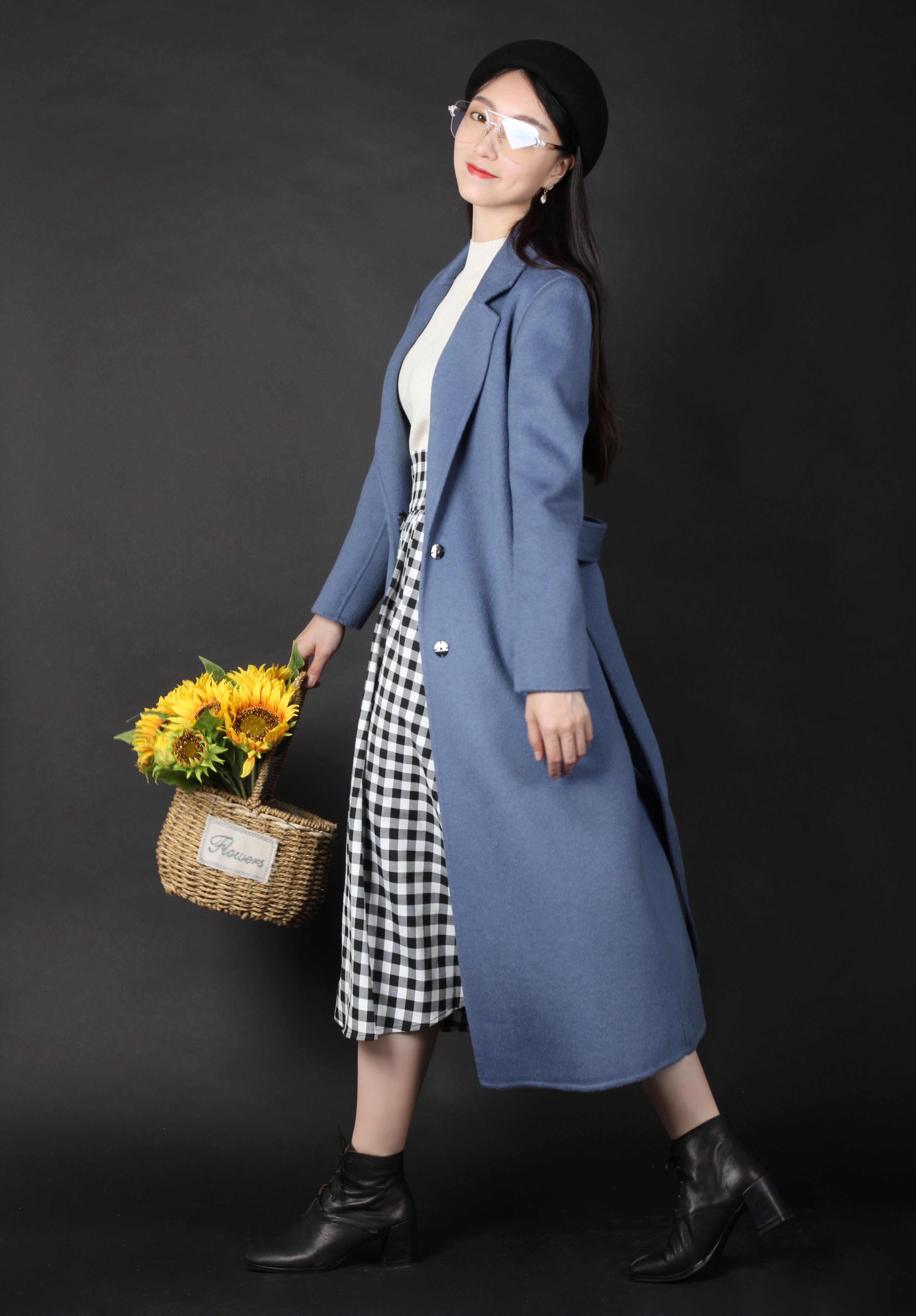 小心白白花了冤枉钱!双面羊绒呢大衣里含大量锦纶,显得超高档!