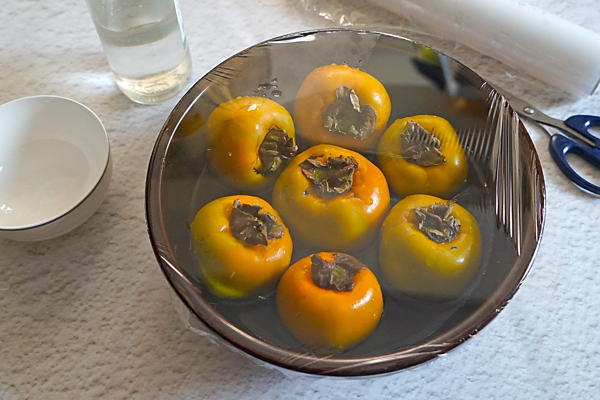 简单快捷的柿子去涩法,柿子快速脱涩小窍门