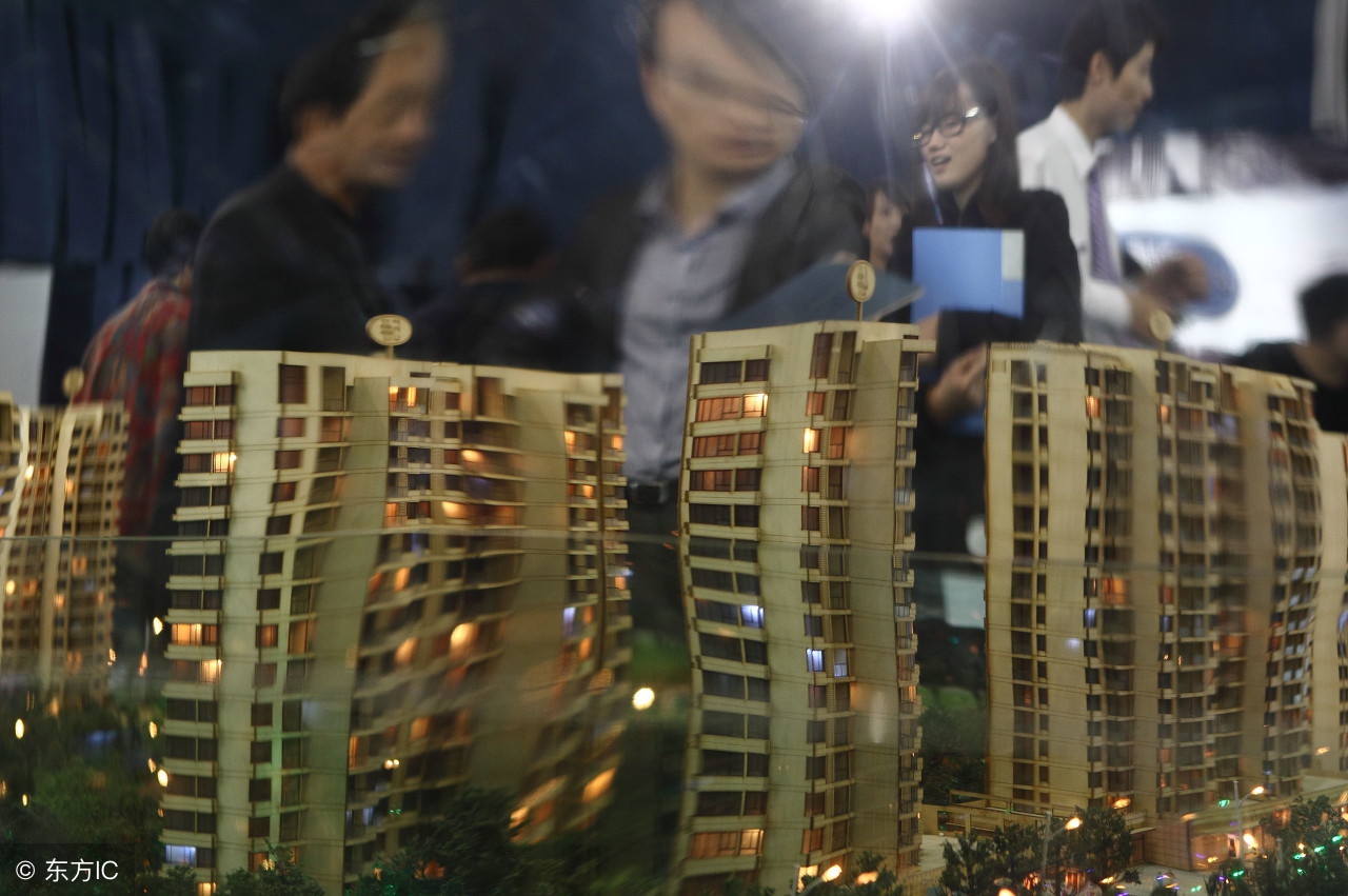 让我来给大家描绘一幅远景：高效去杠杆之后，从此天下再无房地产