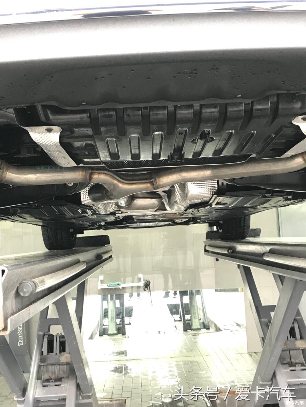 奔驰e级提车内饰棕色,奔驰e级提车作业