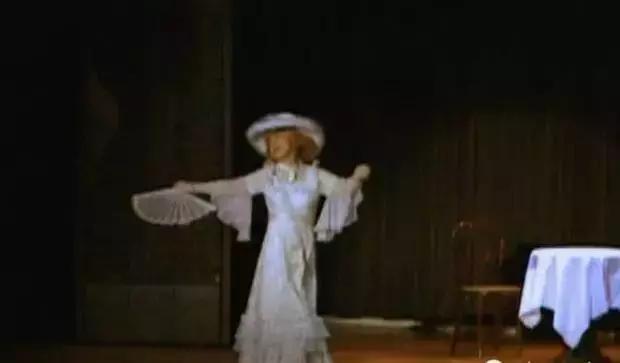 日本一*女妓**站街60年，拉客到74岁，等着一个永远等不到的嫖客