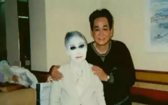 日本一*女妓**站街60年，拉客到74岁，等着一个永远等不到的嫖客