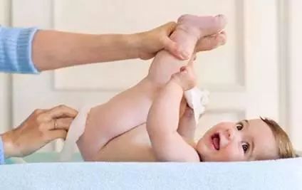 宝宝腹泻红屁股怎么办,宝宝红屁股擦什么药好得快