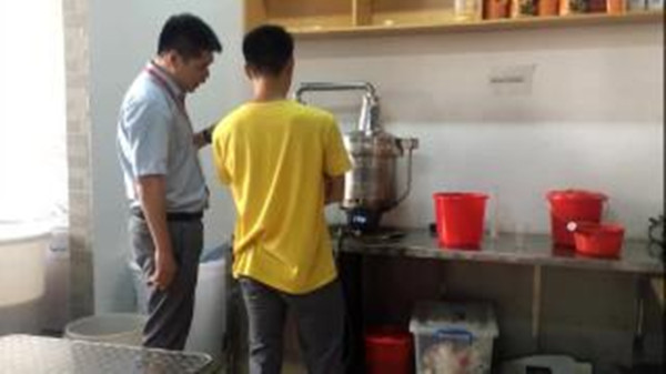 家庭酿酒设备可以酿出酒吗,家庭酿白酒小设备可靠吗