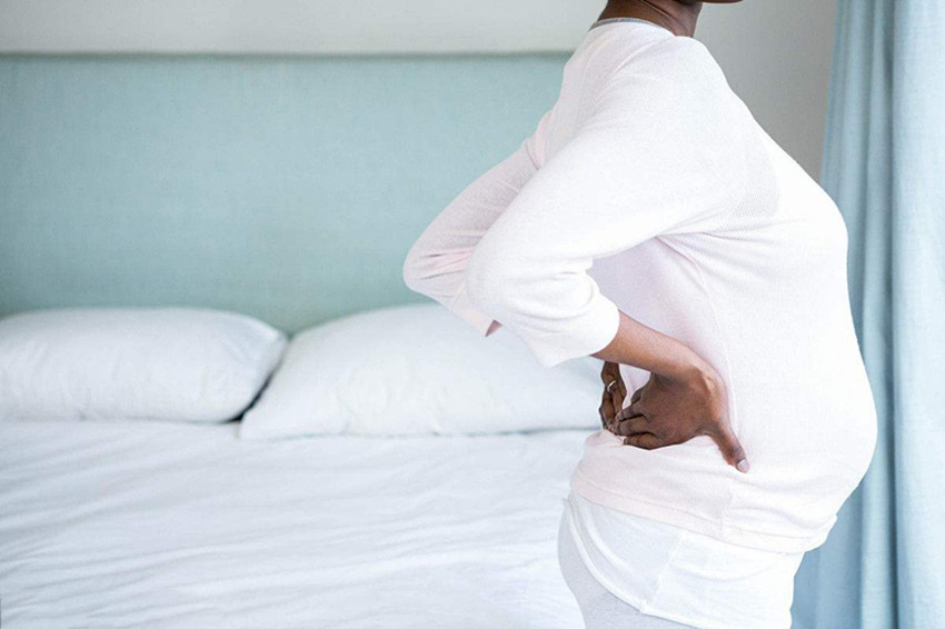 如何缓解孕晚期耻骨痛和尾骨痛,孕晚期耻骨疼痛难忍一招帮你缓解