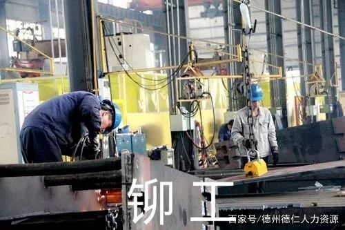 德仁人力入驻走出趣APP,下单最高立减4000元,出国省钱又省心!