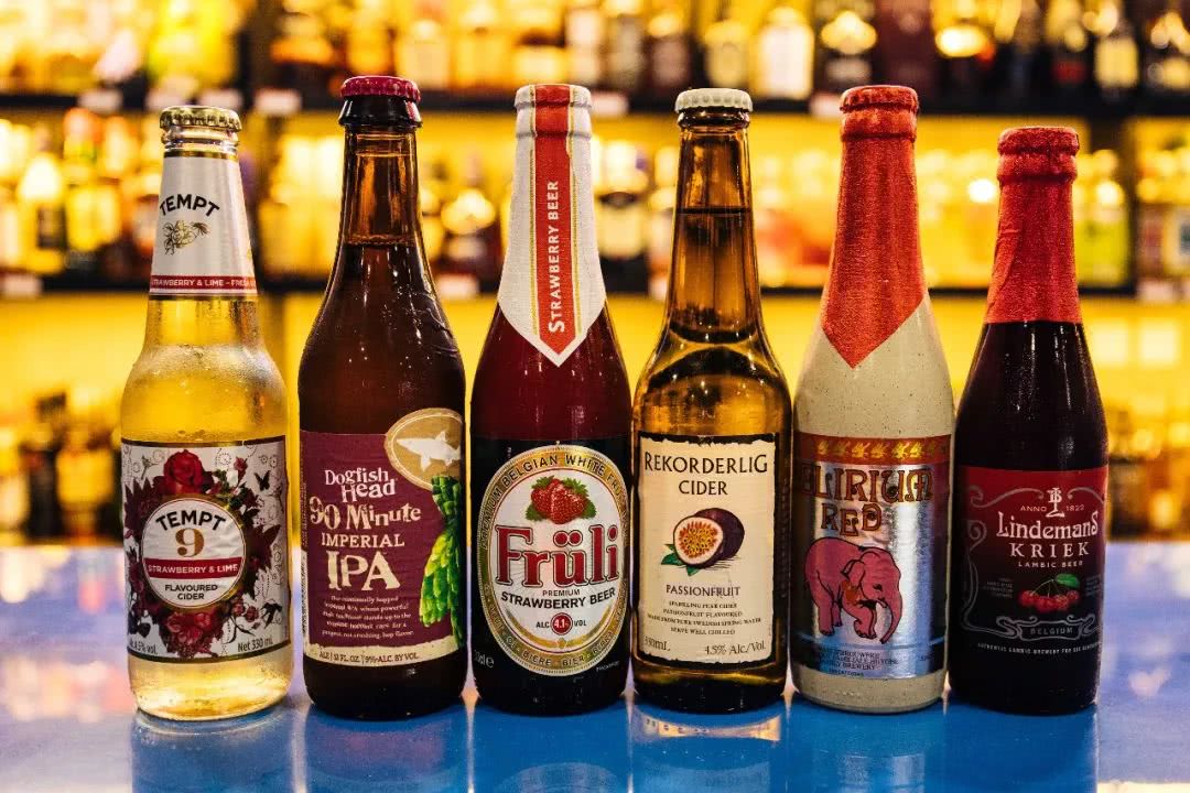 夜场界地震了!观音桥新开一家奇葩酒吧,整条街的风头都被它抢了