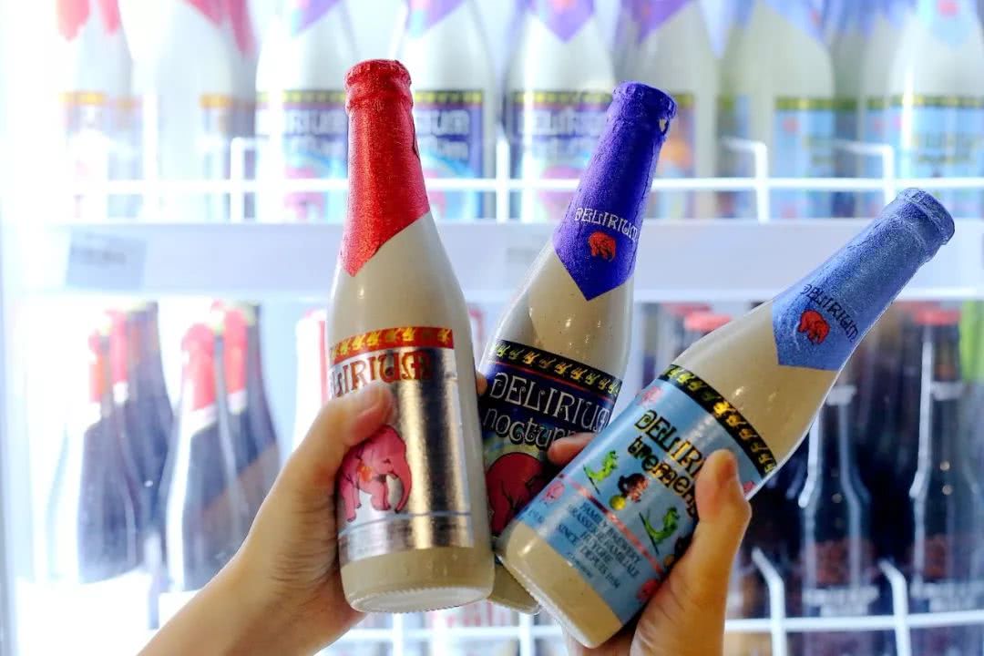 夜场界地震了!观音桥新开一家奇葩酒吧,整条街的风头都被它抢了