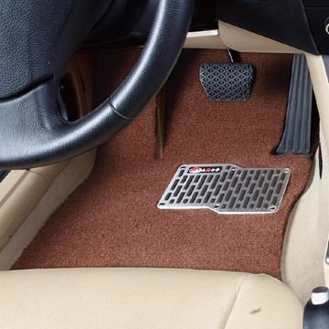 汽车脚垫卡住刹车需要注意什么,汽车脚垫怎么固定最牢