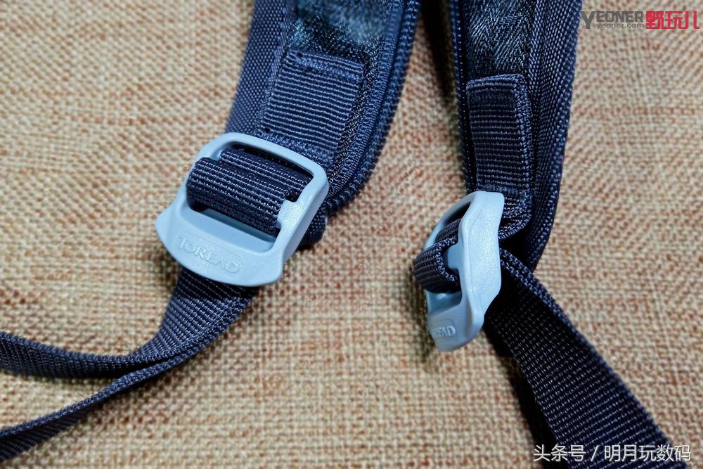 探路者夏季轻便双肩背包,探路者双肩背包测评