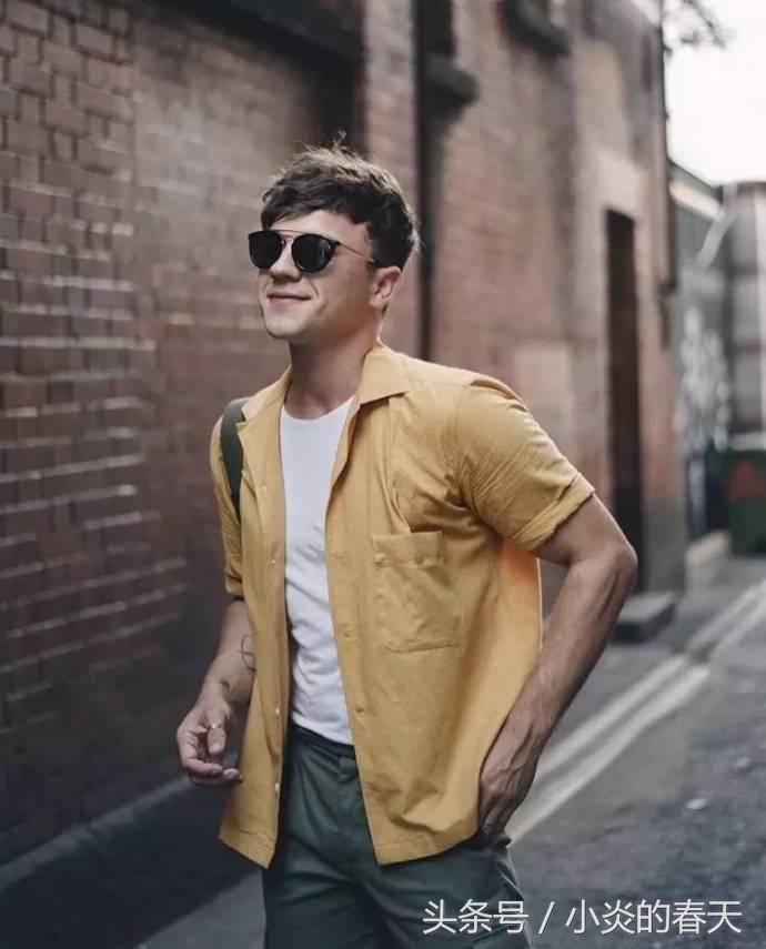 又时髦又帅气的发型穿搭男,帅哭男孩造型