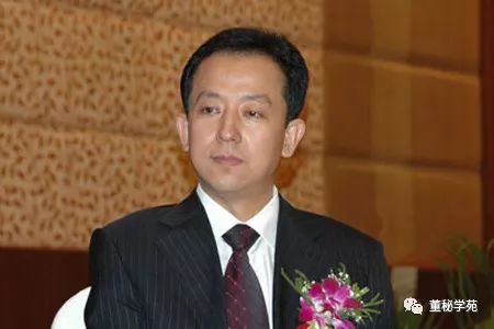 持股一年跌去了1500年的工资，宏达电子董秘原来才是董秘圈一姐！