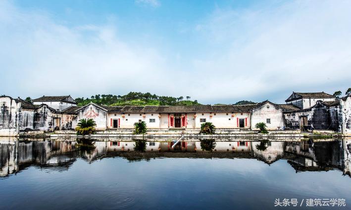 都在讲建筑风水学，你看看你家的建筑布局对吗？