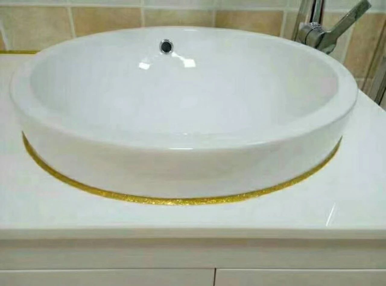 装修玻璃胶有甲醛含量,装修玻璃胶是防水防霉的吗