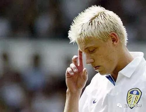 为曼联踢断腿的男人,为曼联付出一切的球员