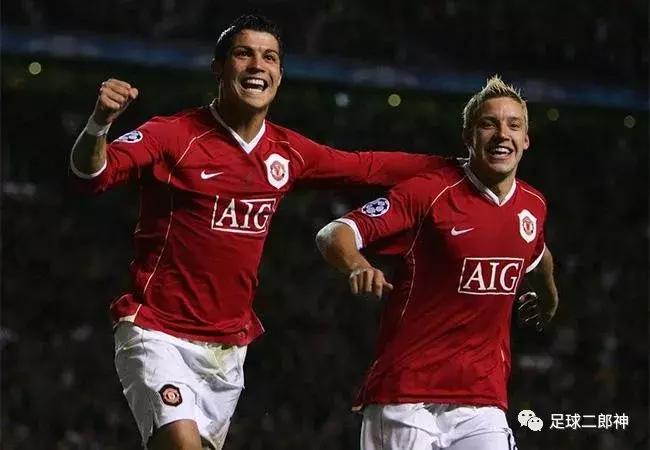 为曼联踢断腿的男人,为曼联付出一切的球员