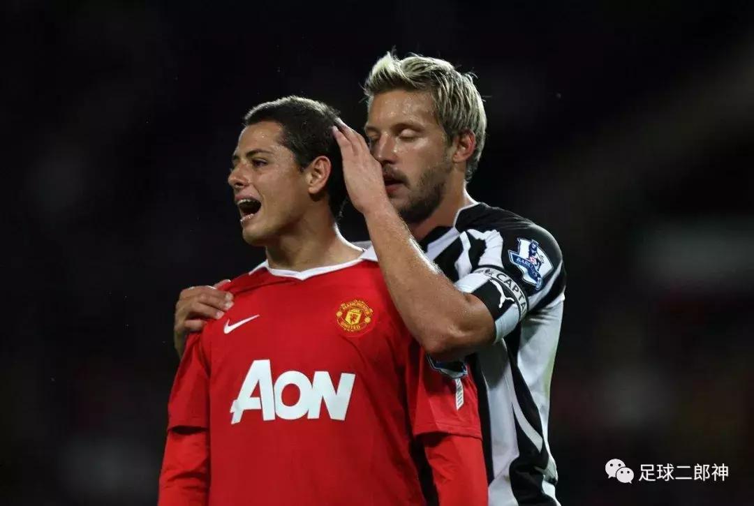 为曼联踢断腿的男人,为曼联付出一切的球员