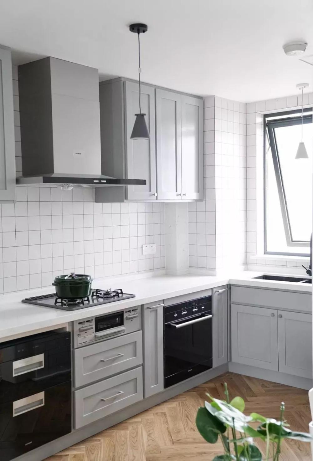 28平米店如何装修,28平怎么装修成两室一厅