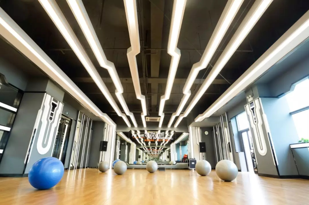 北京金吉鸟董事长周荣,金吉鸟周荣现在是什么情况